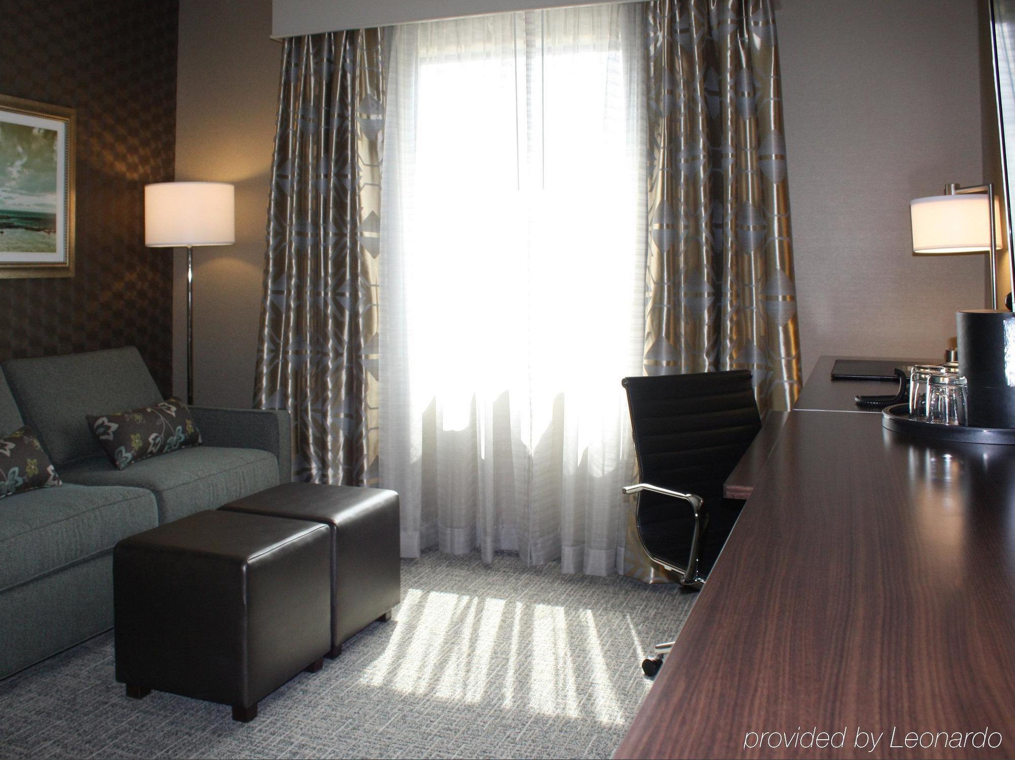 The Heritage Inn & Suites, Ascend Hotel Collection Гарден-Сити Экстерьер фото